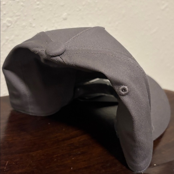 Armani Exchange Charcoal Cap - Picture 5 of 8